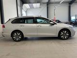 Volkswagen Golf VIII Variant 1.0 TSI Move PANO+ACC+LANE+LED - Volkswagen: L