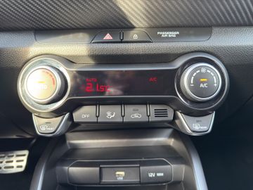 Kia Stonic 1.0T 120 GT Line Automatik Navi SHZ PDC