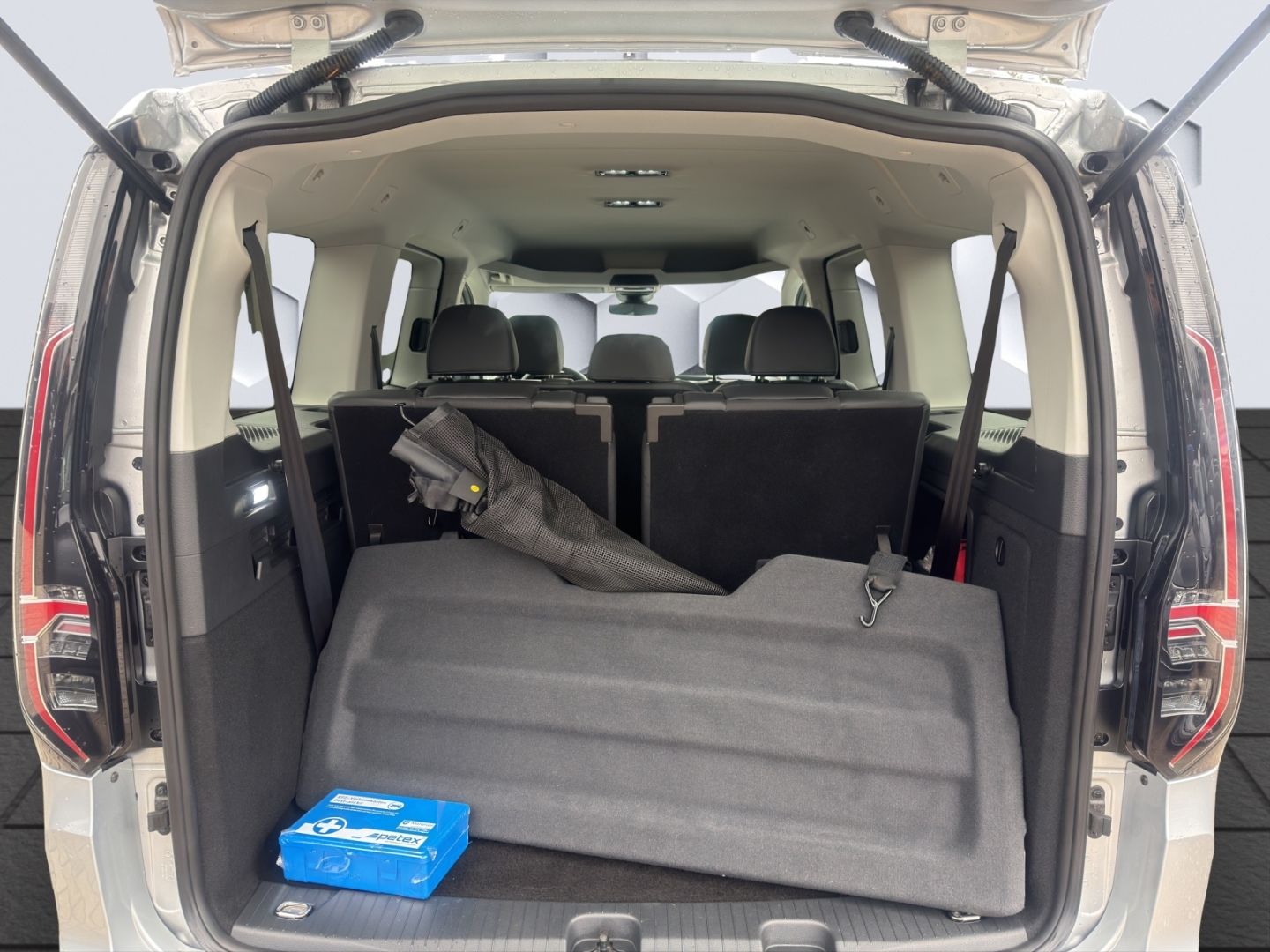 Caddy Maxi Style 2.0TDI DSG LED ACC Rückfahrkame