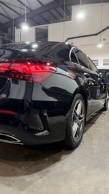 Mercedes-Benz A 200 limo. Facelift. AMG Paket Premium Plus. 