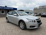 Chevrolet Cruze 2.0 Automatik Navi Tempomat PDC - Chevrolet Cruze: Limousine
