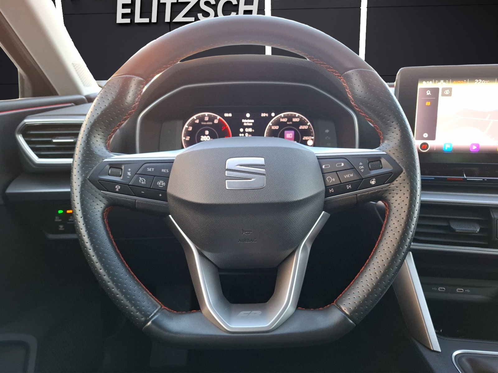 Fahrzeugabbildung SEAT Leon TSI FR LED Navi ACC Park-Assist SH