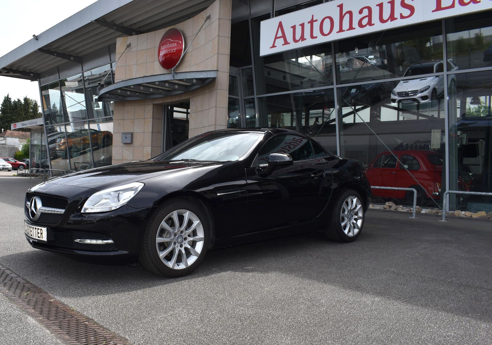 Mercedes-Benz SLK 200 Roadster *Airscarf*PDC*Leder*Navi*