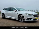 Opel Insignia B Sports Tourer 4x4 OPC Line*MATRIX*QI* - Opel Insignia in Halle