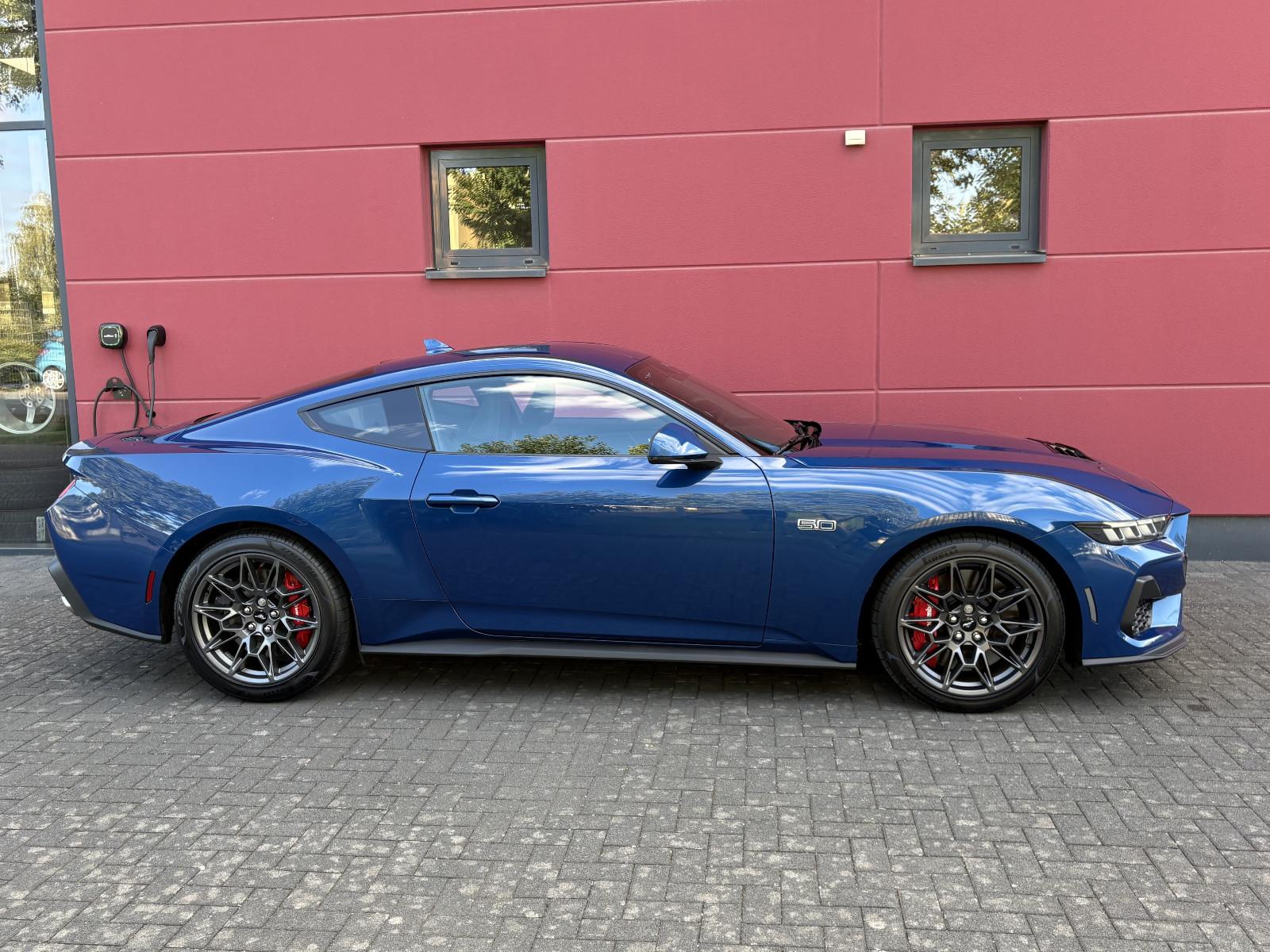 Ford MUSTANG GT 5.0 V8 COUPE NEUES MODELL NUR 3.332KM
