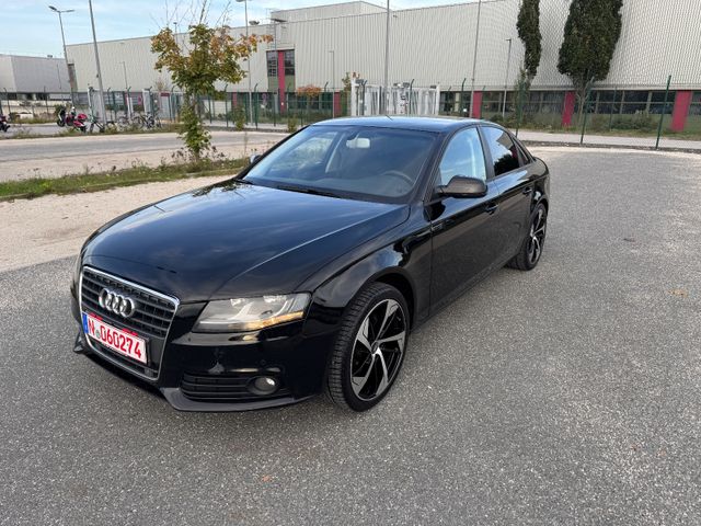 Audi A4 2.0 TFSI Lim. Attraction*MFL*PDC