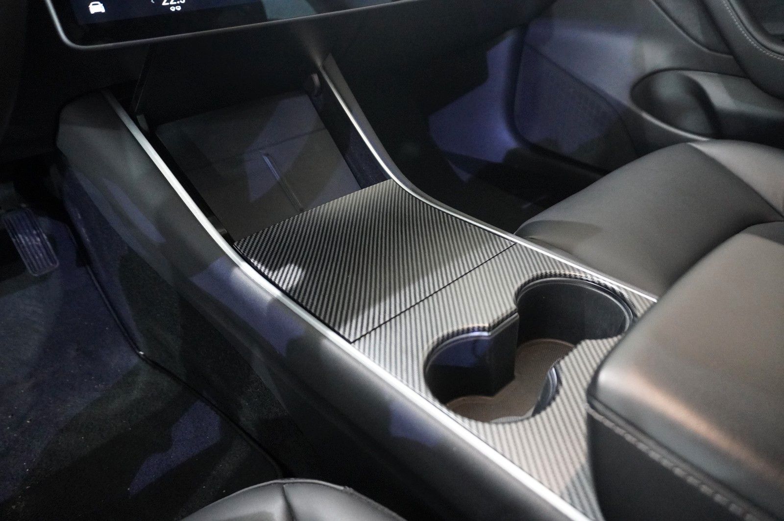 Fahrzeugabbildung Tesla Model 3 Standard Range Plus NAVI/KAMERA/SH/PANO