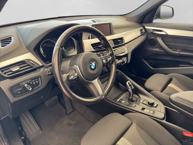 Fahrzeugabbildung BMW X1 sDrive 18d LED+Kamera+AHK+Sportsitze