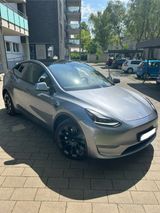 Tesla Model Y Long Range Dual Motor AWD Long Range - Tesla Model Y aus 2023