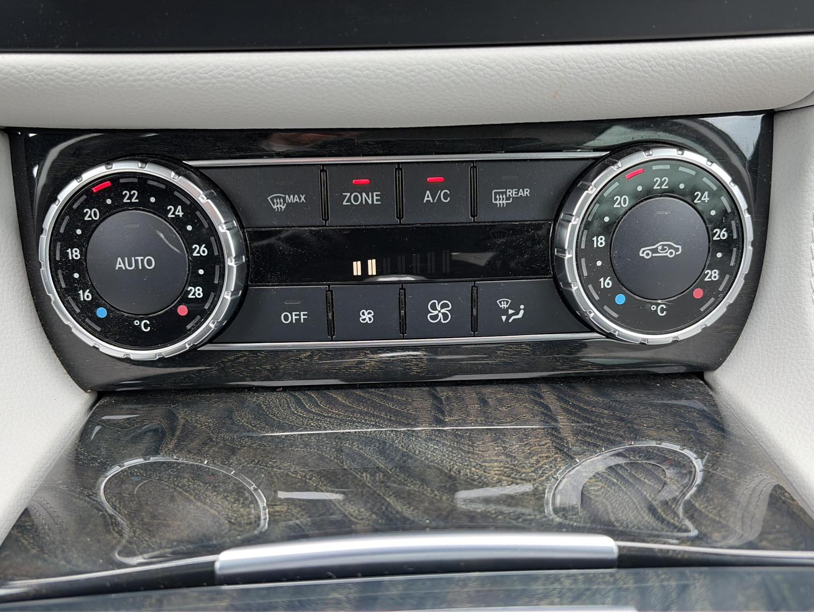 Mercedes-Benz CLS 250 D BlueTec 4Matic AMG LED*Leder*CarPlay*