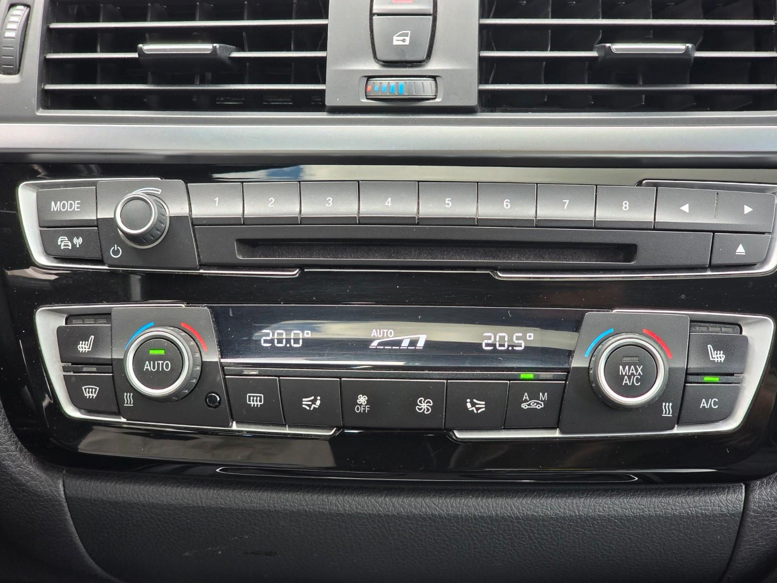 BMW 320 i M Sport*1.Hand*Scheckheft gepflegt*Ambient