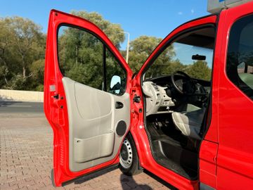 Bild 9 Opel Vivaro Kombi Lang L2H1 KLIMA *9-Sitzer*