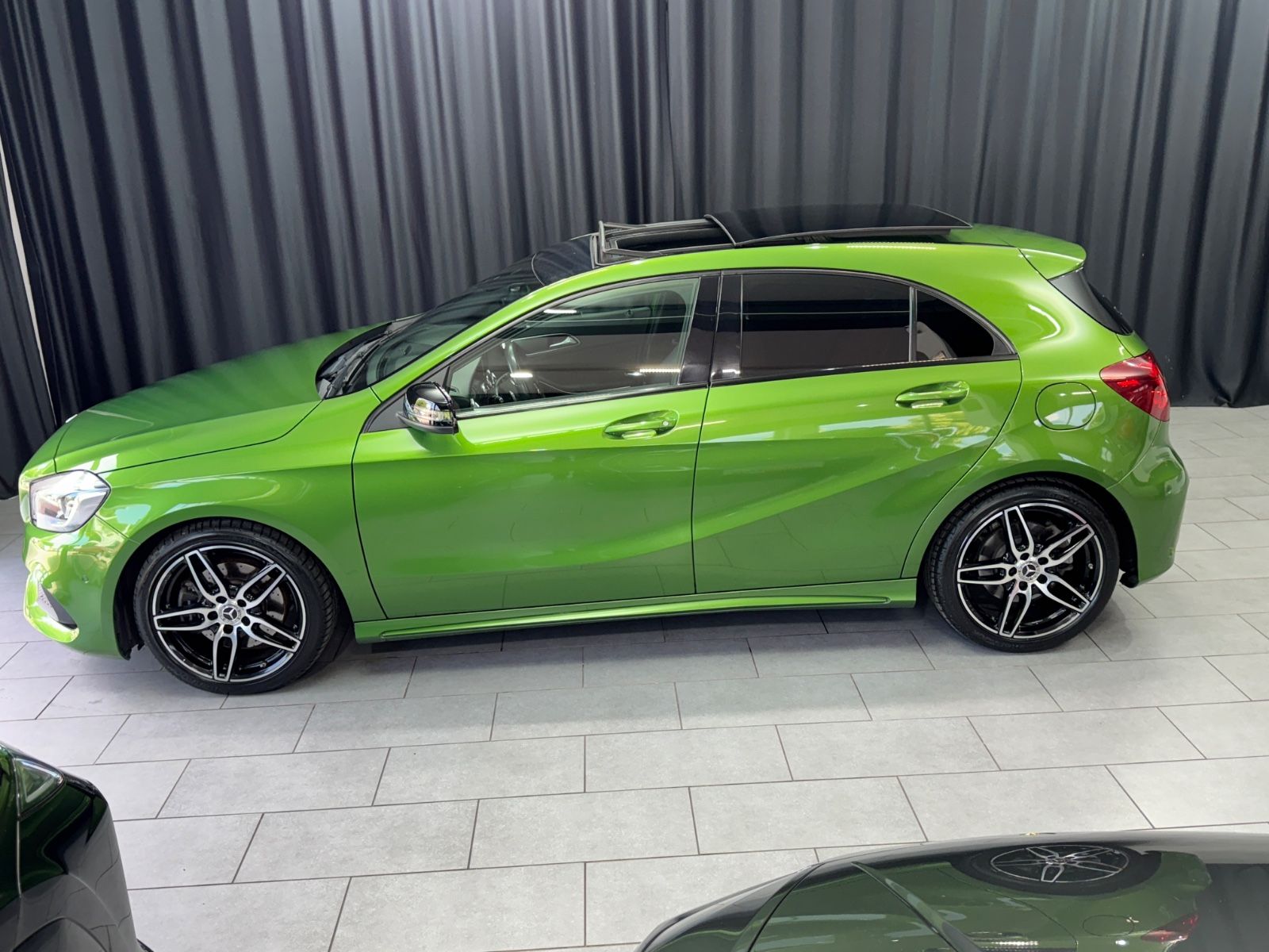 Fahrzeugabbildung Mercedes-Benz A 220 4Matic|7G-AUTOMATIK|PANO|NIGHT-PAKET|AMG|