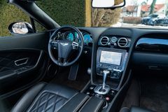 BENTLEY Continental GT 4.0 V8 S 4WD/ SPORT AGA/ MASSAGE BENTLEY Continental GT 4.0 V8 S 4WD/ SPORT AGA/ MASSAGE