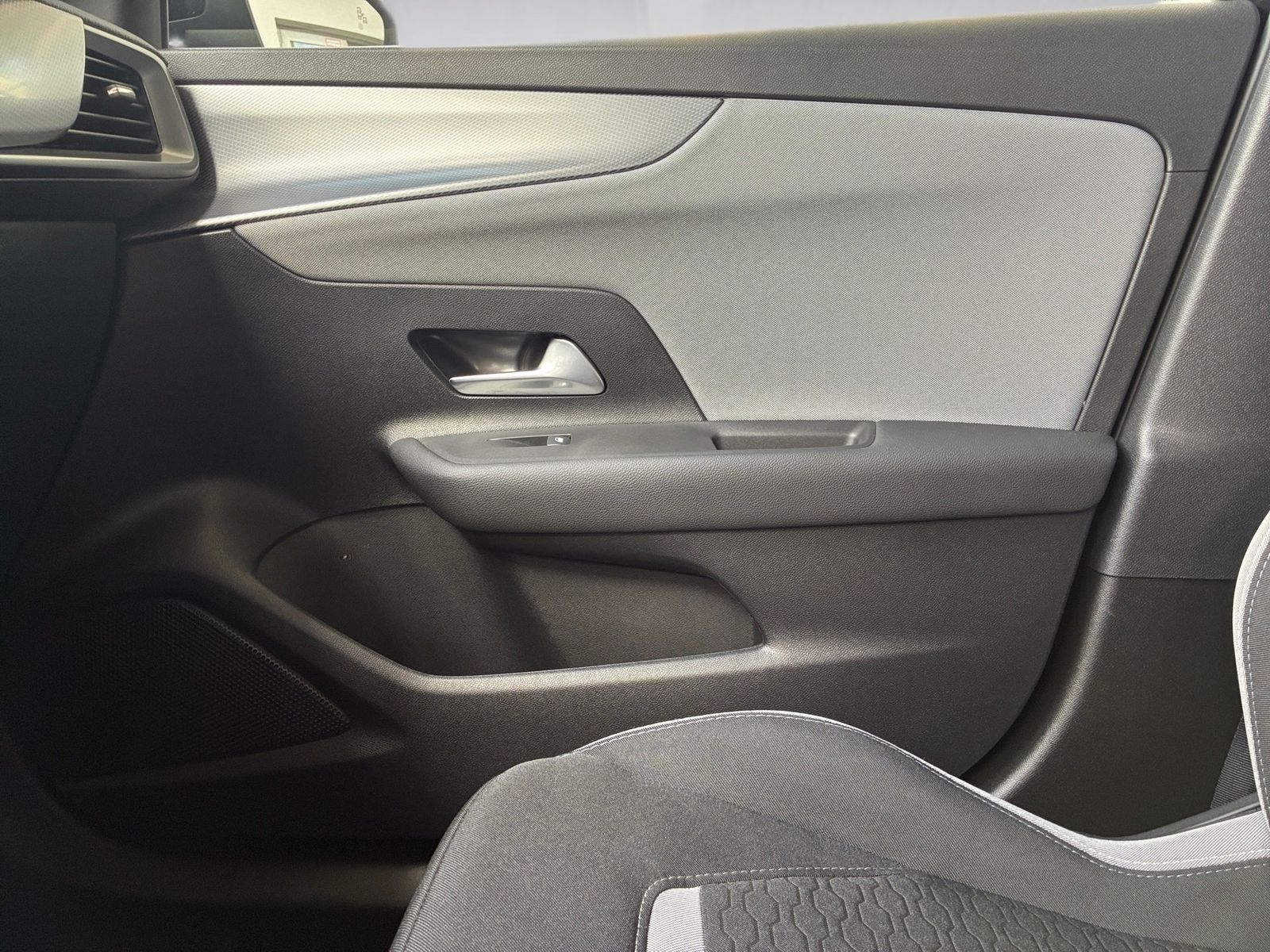 Fahrzeugabbildung Opel Mokka 1.2 Turbo Edition Kamera,LED,Navi,SHZ,ACC