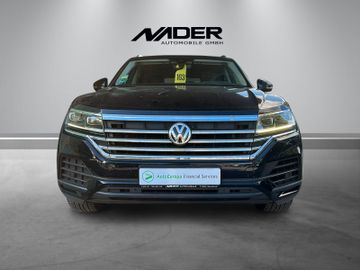Volkswagen Touareg - 2