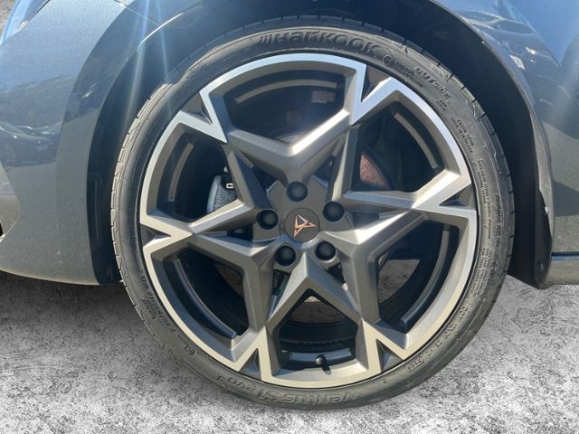 Fahrzeugabbildung CUPRA Leon Sportstourer 1.5 eTSI DSG KLIMA LED NAVI AL
