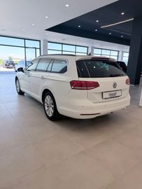 Volkswagen Passat - 6