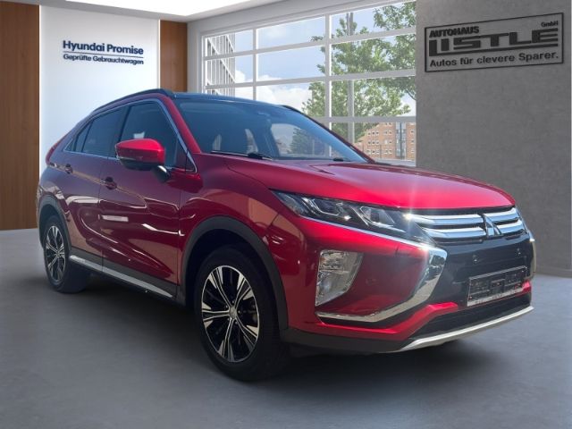 Fahrzeugabbildung Mitsubishi Eclipse Cross Top 4WD El. Panodach Navi Soundsys