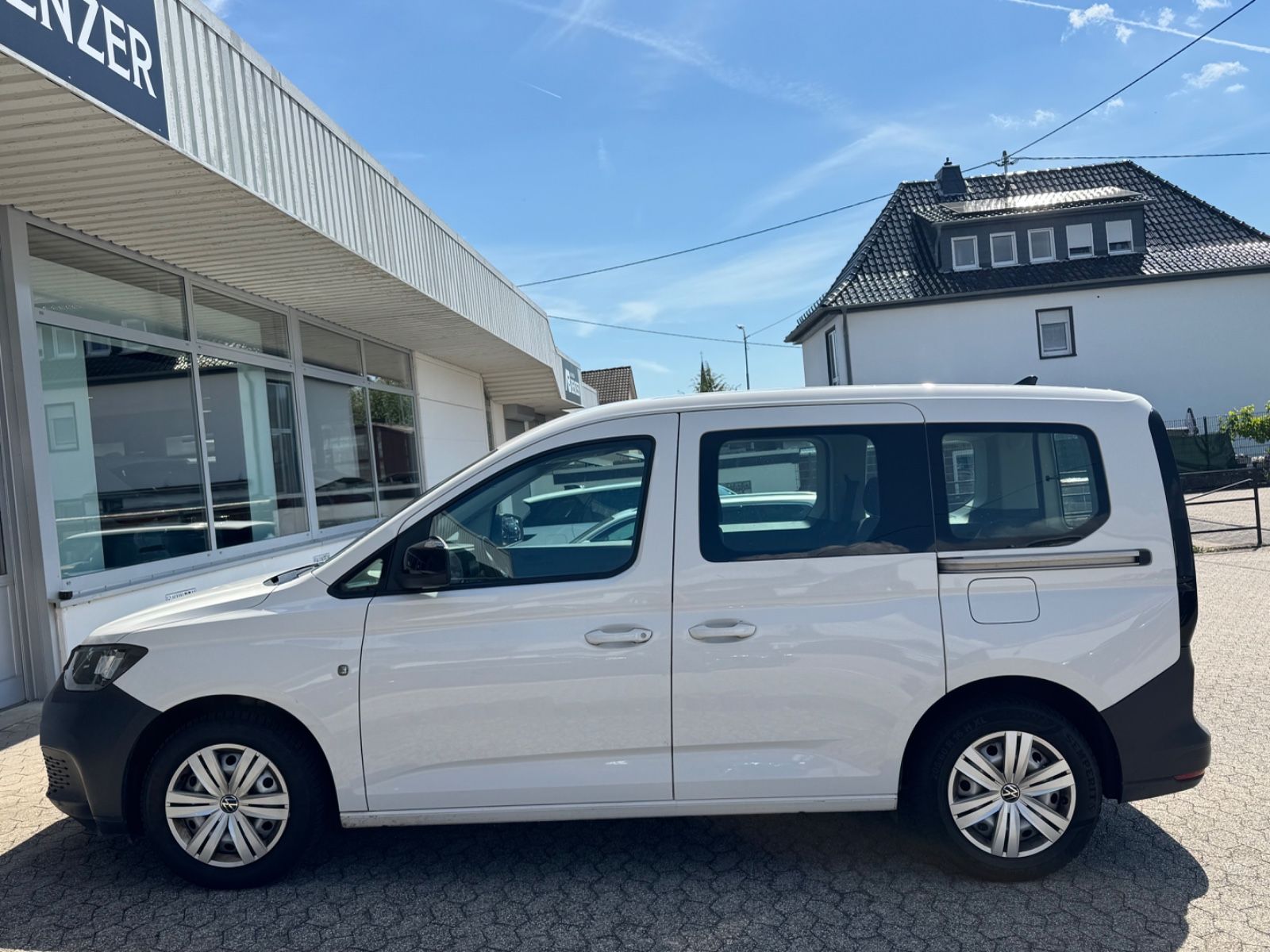 Fahrzeugabbildung Volkswagen Caddy BLUETOOTH/AUTO-HOLD/ACC/TEMPOMAT/