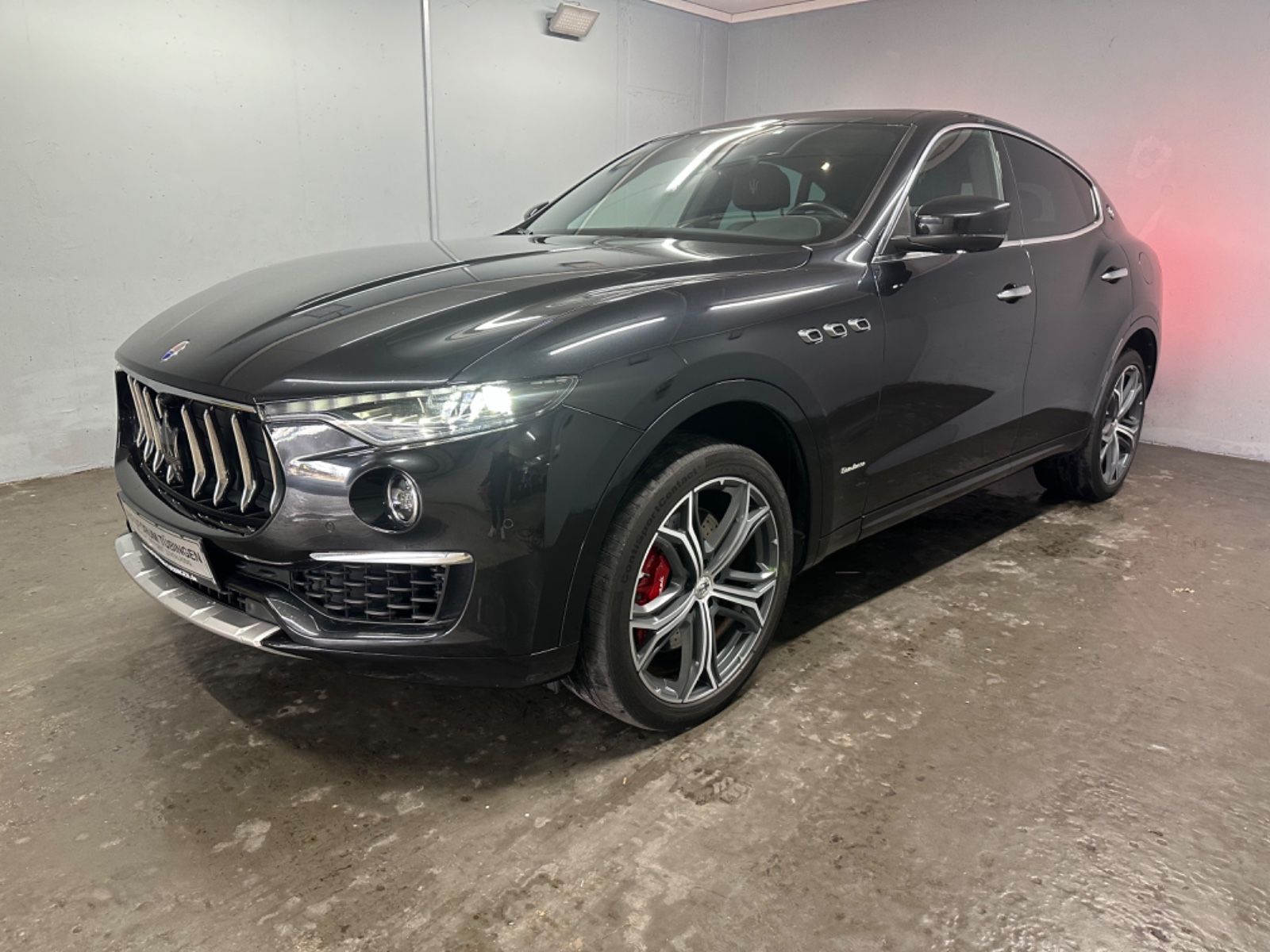 Fahrzeugabbildung Maserati Levante S Q4 GRANLUSSO*AHK*PANO*WINTER*SOFTCLOSE