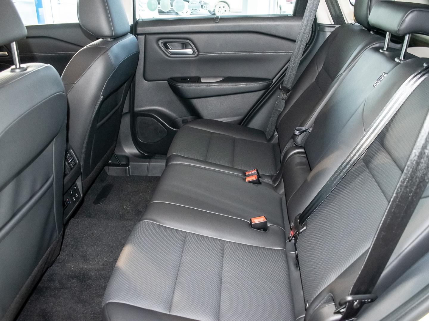 Nissan X-Trail N-Trek e-POWER Allrad 213PS Navi Leder E