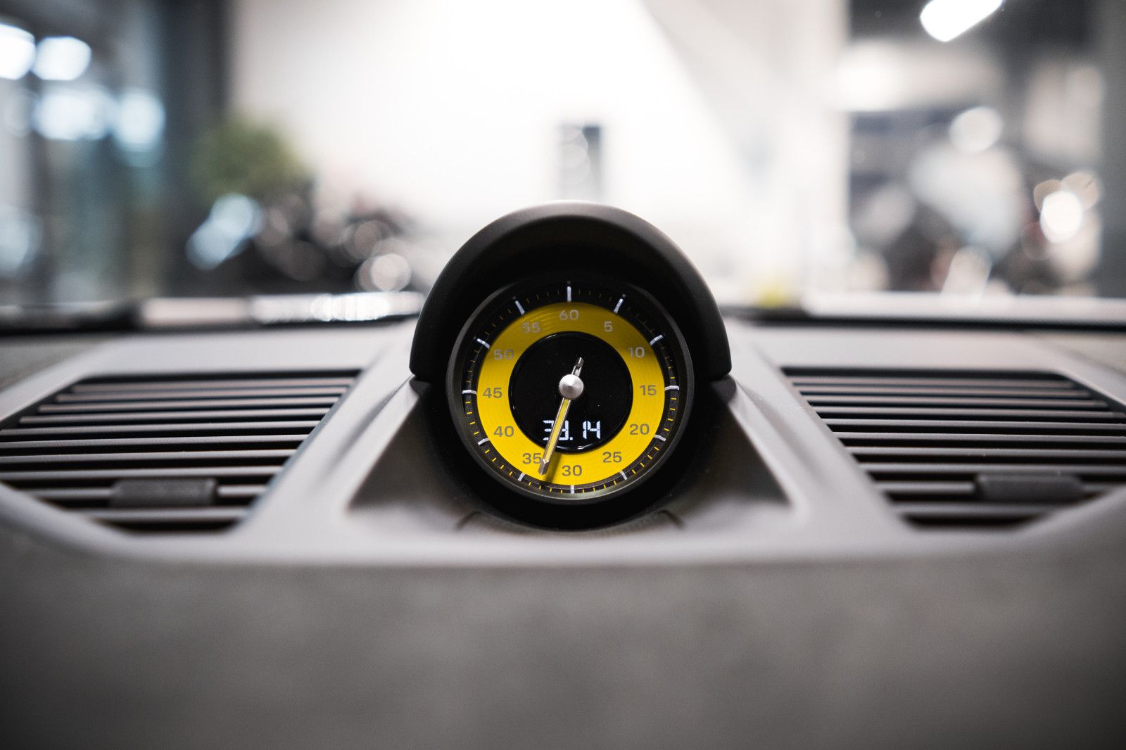 Fahrzeugabbildung Porsche 992/911 GT3 RS-Weissach-Lift-LDE-Kam.-90L-Clubsp