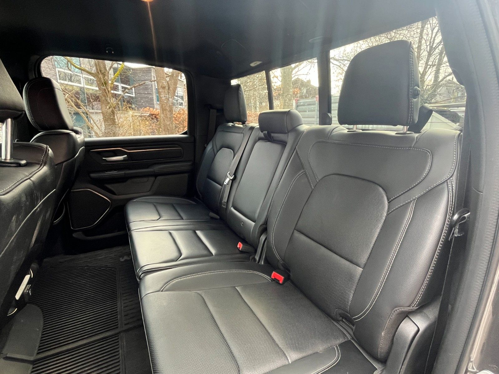 Fahrzeugabbildung Dodge RAM 1500 Crew Cab Rebel Night *LPG*