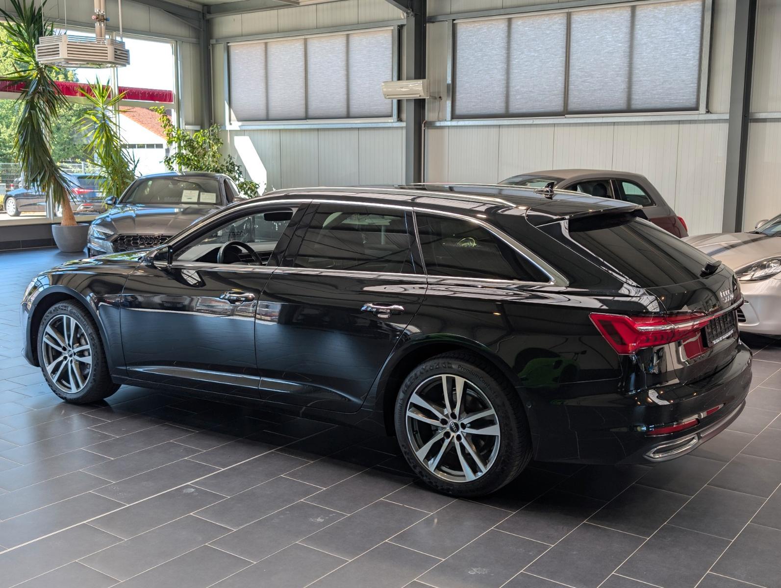 Audi A6 Avant 35 TDI S tronic design 8-fach