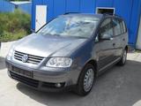Volkswagen Touran 1.9 TDI 77kW DSG Basis Basis - Volkswagen Touran Basis mit Diesel-Antrieb