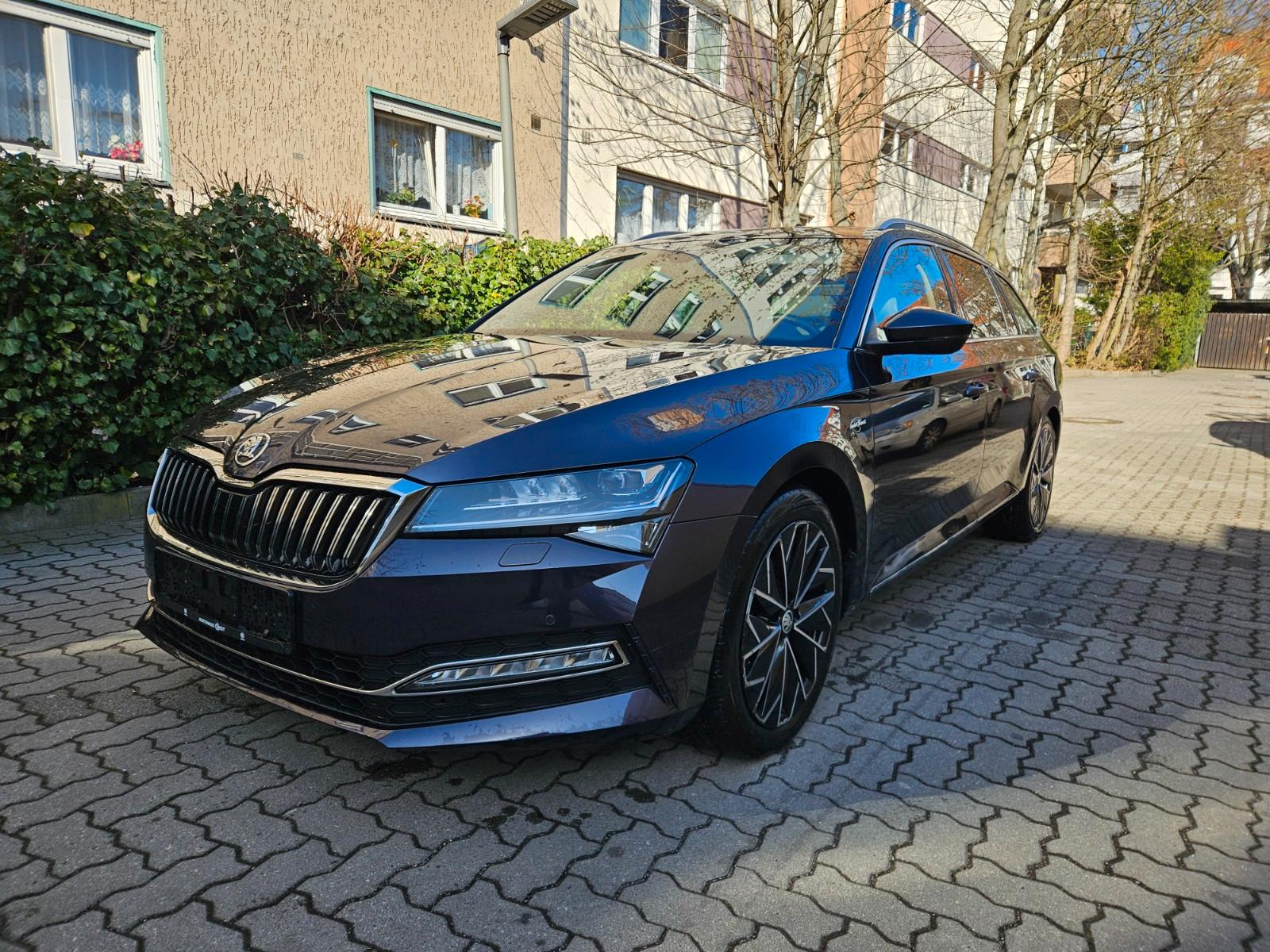Skoda Superb Combi L&K PANORAMADACH,KAMERA,AHK,,,