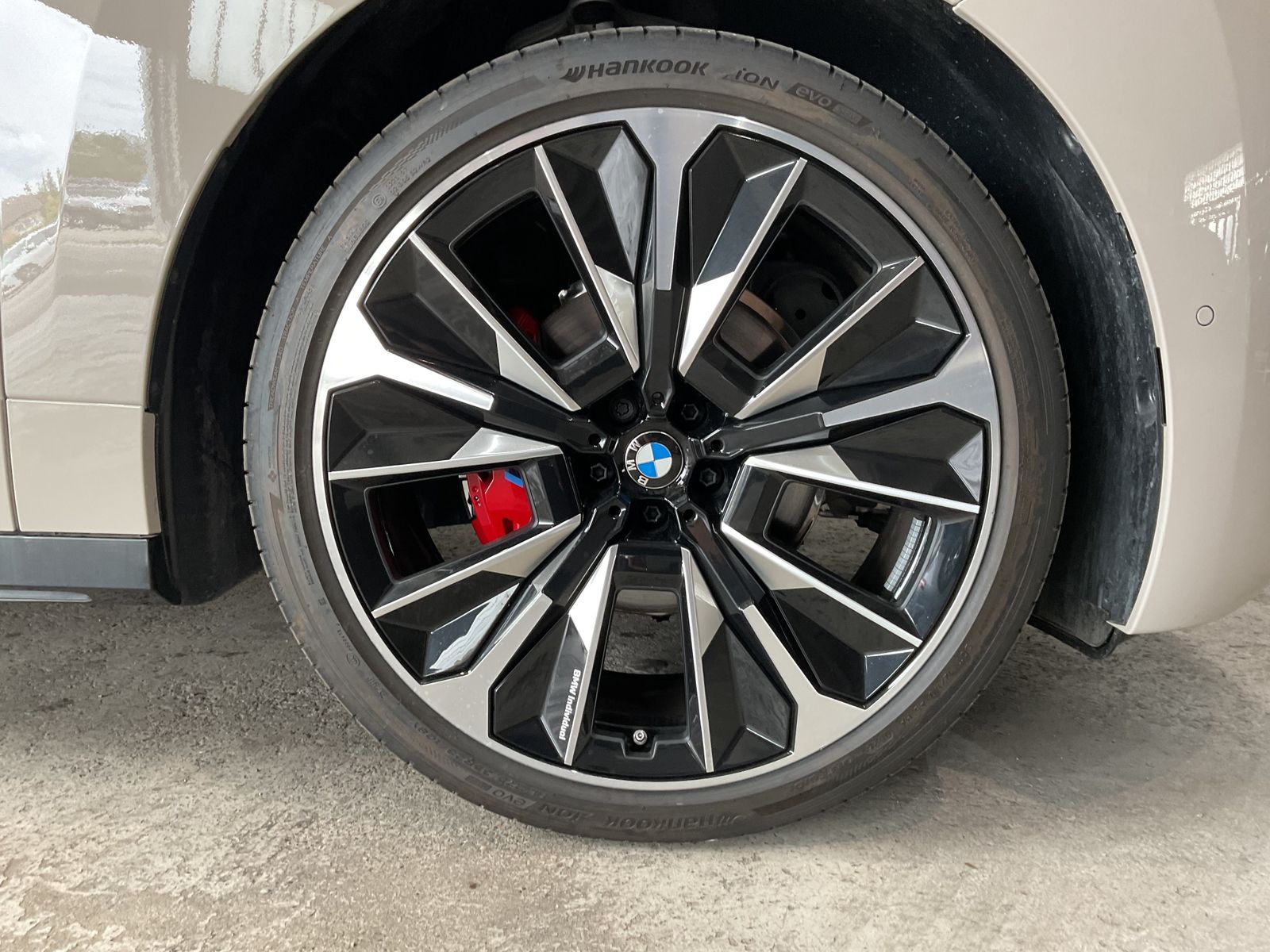 BMW iX - Bild 13