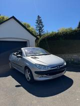 Peugeot 206 Cabrio - Peugeot 206 mit Benzin-Antrieb: Cabrio, Automatik
