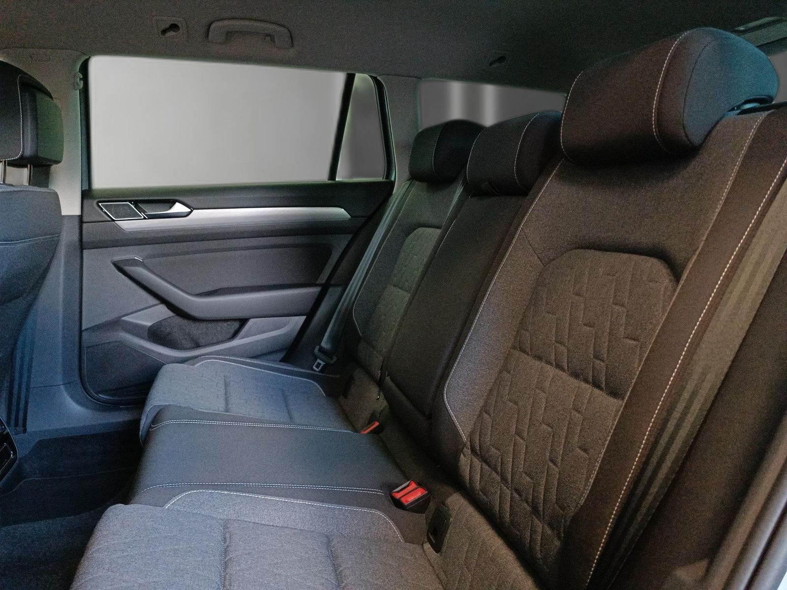 Volkswagen Passat Variant - Bild 18