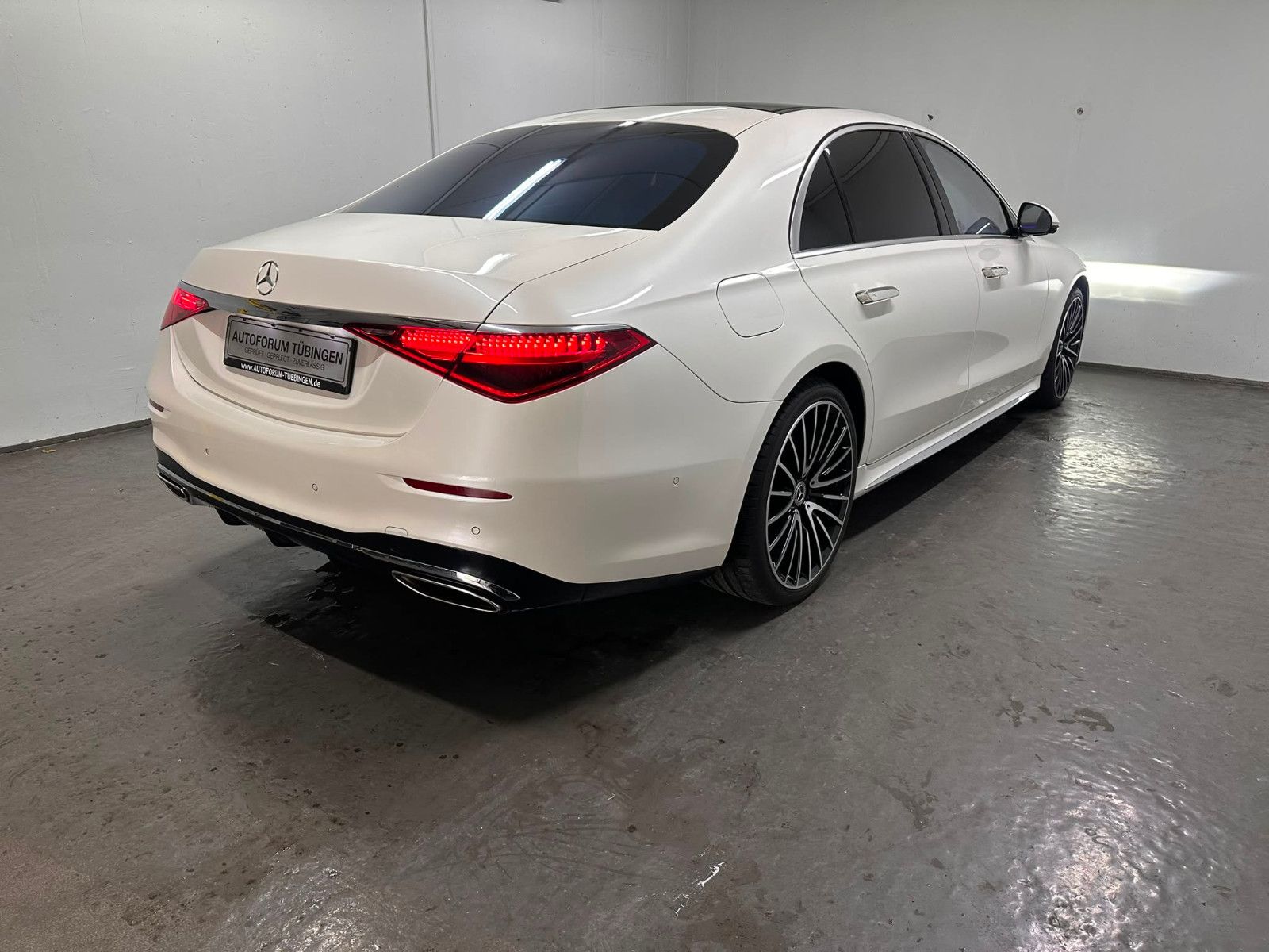 Fahrzeugabbildung Mercedes-Benz S 500 4MATIC L *AMG-LINE*PANORAMA*TV*STANDH*
