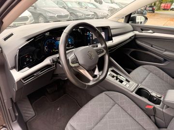 Volkswagen Golf - 11
