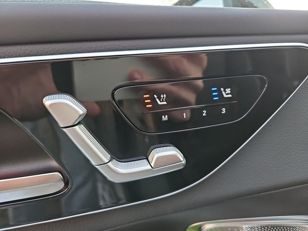 Fahrzeugabbildung Mercedes-Benz GLC 300 4M ++EDITION-AMG+ASSISTENZ+DIGITAL+AHK++