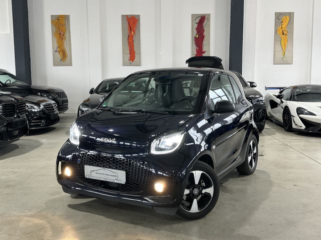 Smart ForTwo EQ Passion Exclusiv/Pano/LED/Navi/22KW/