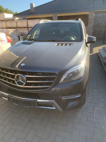 Mercedes-Benz ML 350 BlueTEC 4MATIC -