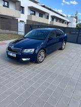 Skoda Octavia 1.6 TDI Ambition Ambition - Skoda Octavia mit Diesel-Antrieb: Limousine, 1.6