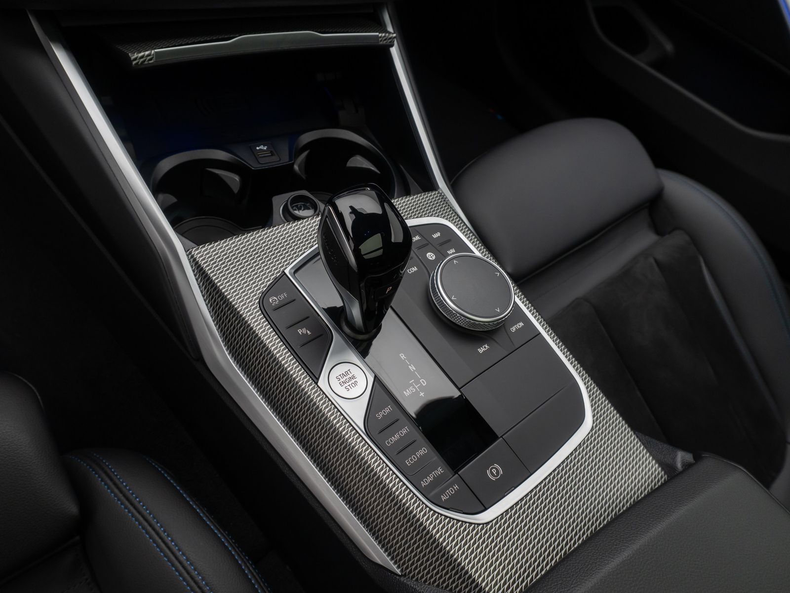 Fahrzeugabbildung BMW 330d xD M Sport DAB Kamera AHK Laser HiFi Komfor