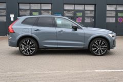Fahrzeugabbildung Volvo XC60 B5 AWD R-Design *STHZ*HU*Pano*Massage*B&W*