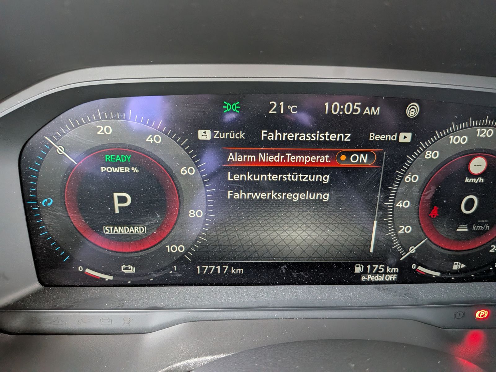 Fahrzeugabbildung Nissan X-Trail 1.5 e-Power N-Connecta ACC 360 Navi 12"