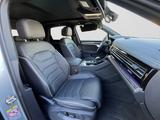 Volkswagen Touareg 3.0 TDI Elegance AHK+Pano+Luft+HuD+IQ+St - gebrauchte VW Touareg aus dem Jahr 2023