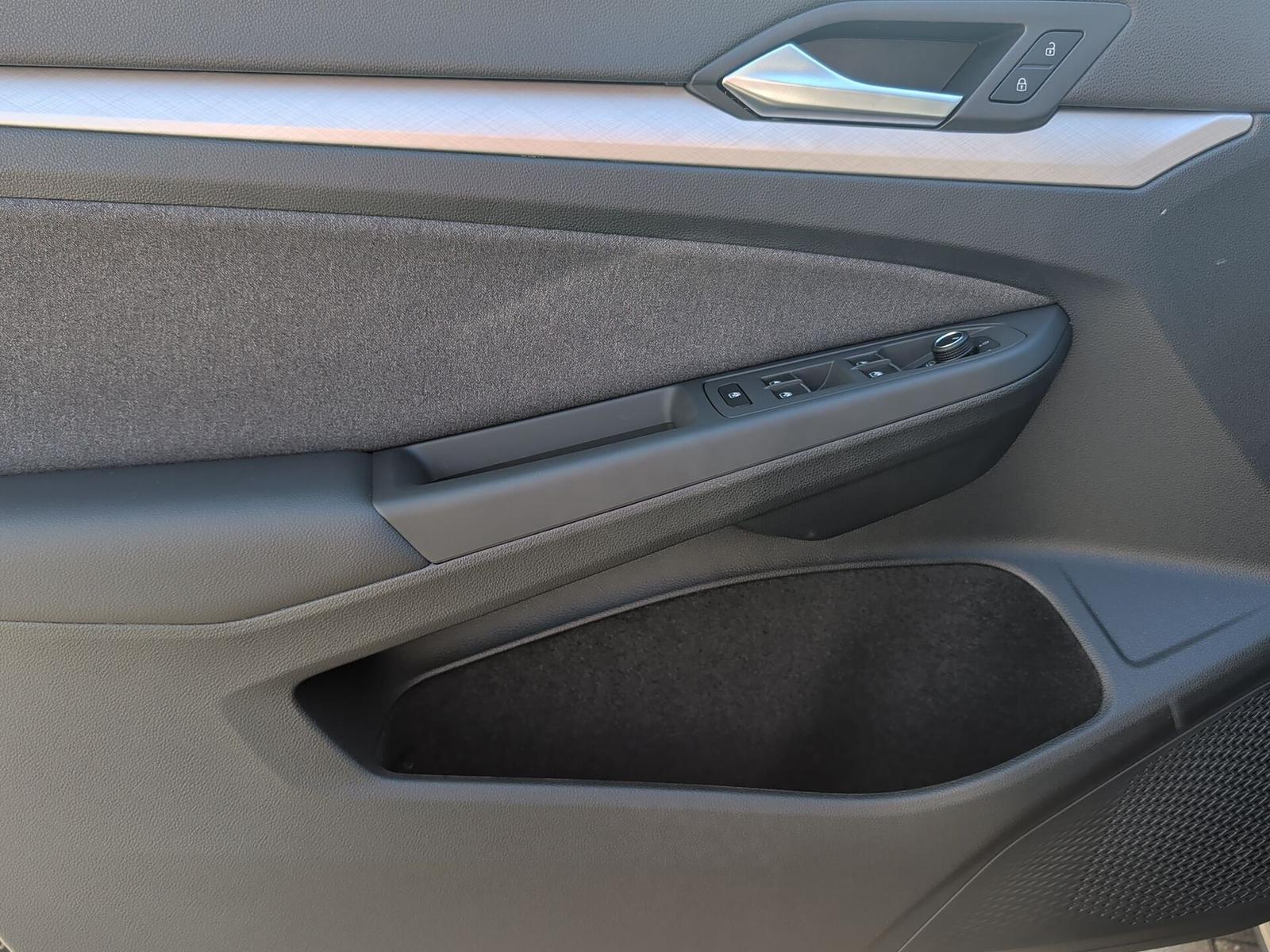 Volkswagen Golf VIII eTSI DSG Life ACC+Kamera+ParkAss+Keyle, миниатюра 22