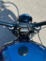 Harley-Davidson Street Bob (2019) Billiard Blue mit Umbauten - HARLEY-DAVIDSON STREET BOB UMBAU