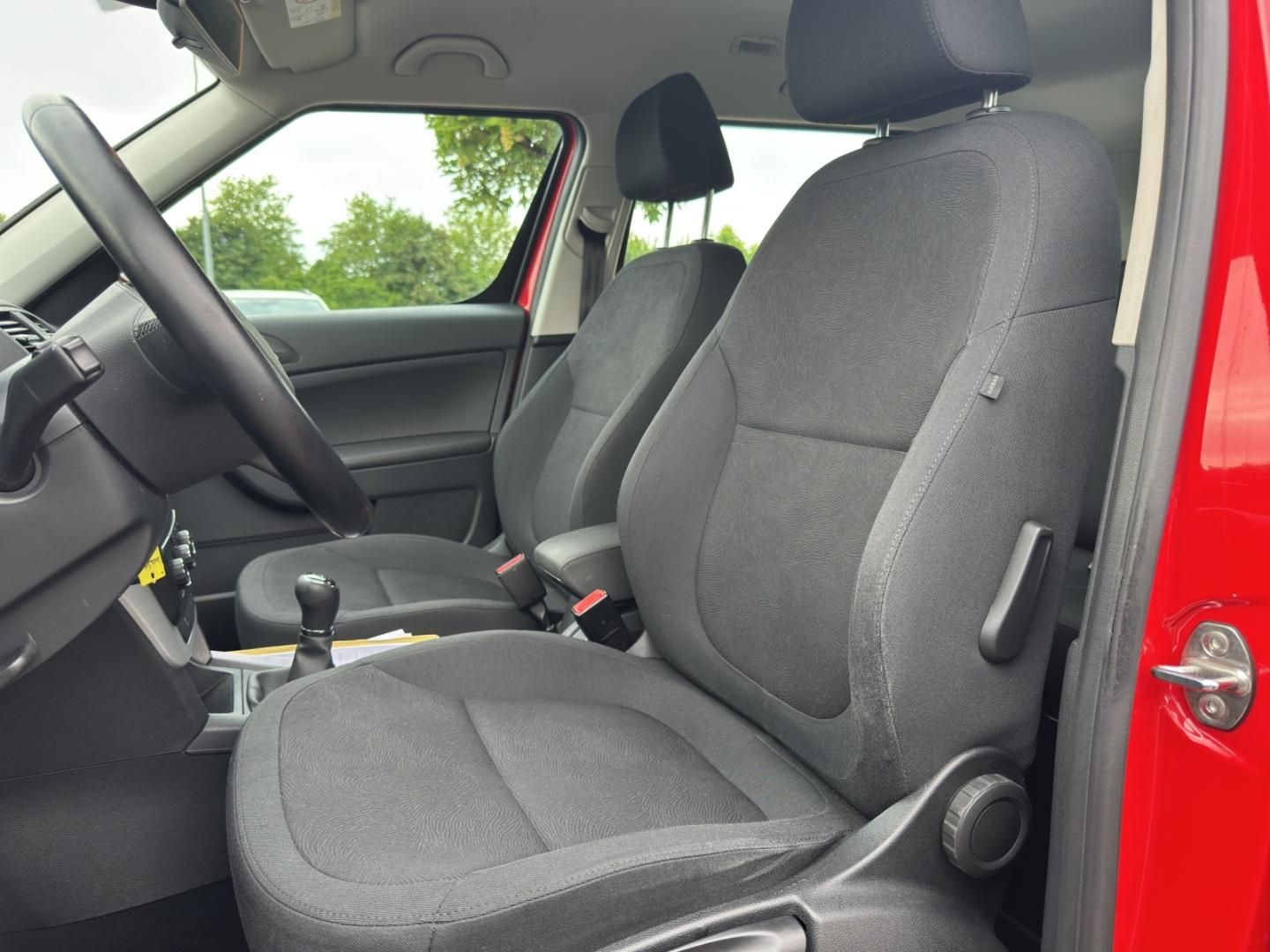 Fahrzeugabbildung SKODA Yeti Ambition 1.2 TSI, GRA,LM-R?der,Klima,PDC,Sc