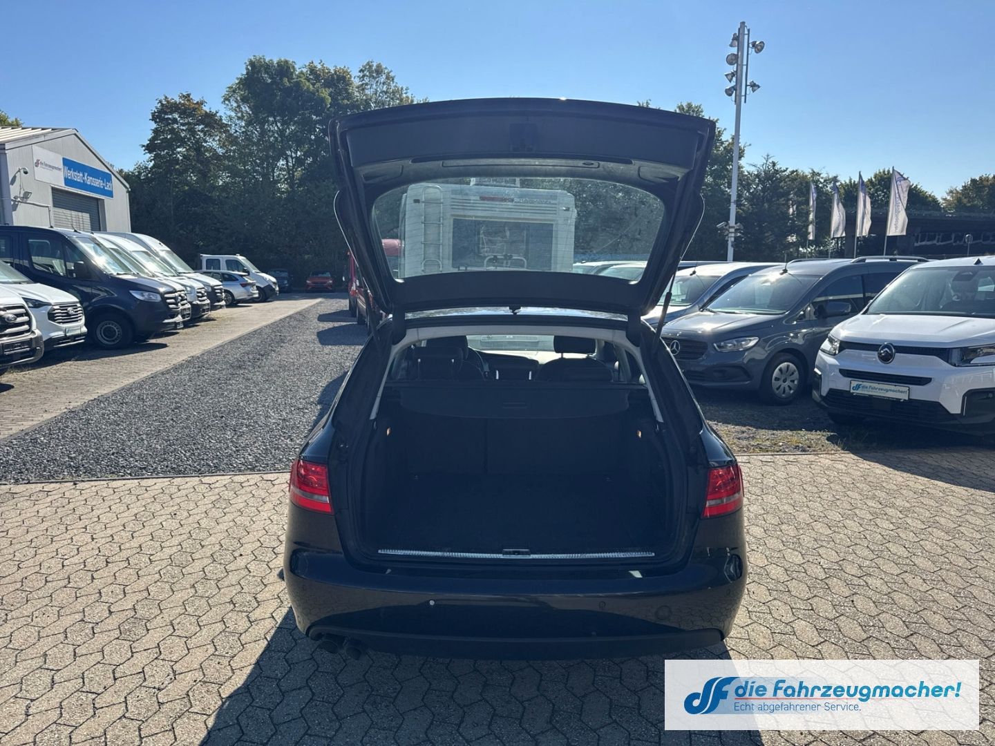 Fahrzeugabbildung Audi A4 Avant Ambiente Navi Xenon Mehrzonenklima EXPO