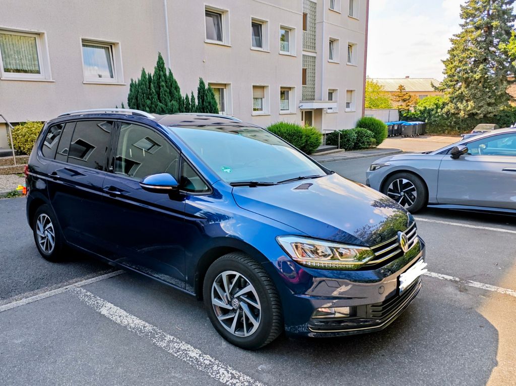 Image of Volkswagen Touran