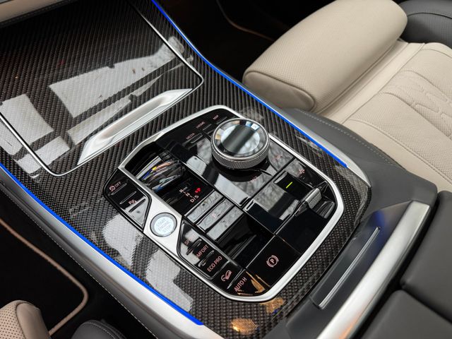 BMW X7 M60i M-Sport Pro/Skylounge/B&W/VOLL!!!